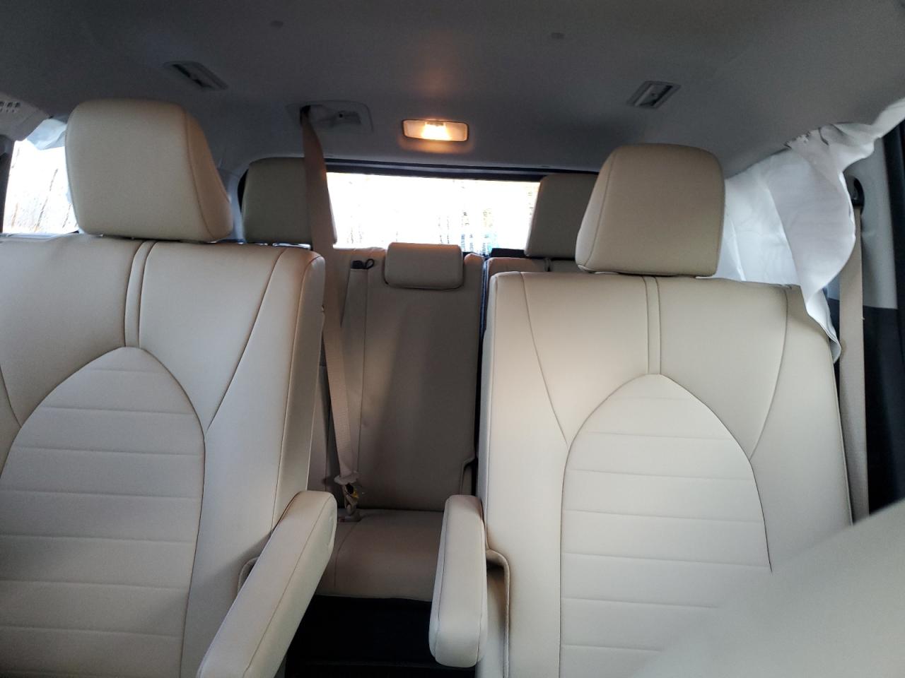 2024 TOYOTA HIGHLANDER LE VIN:5TDKDRAH8RS538252