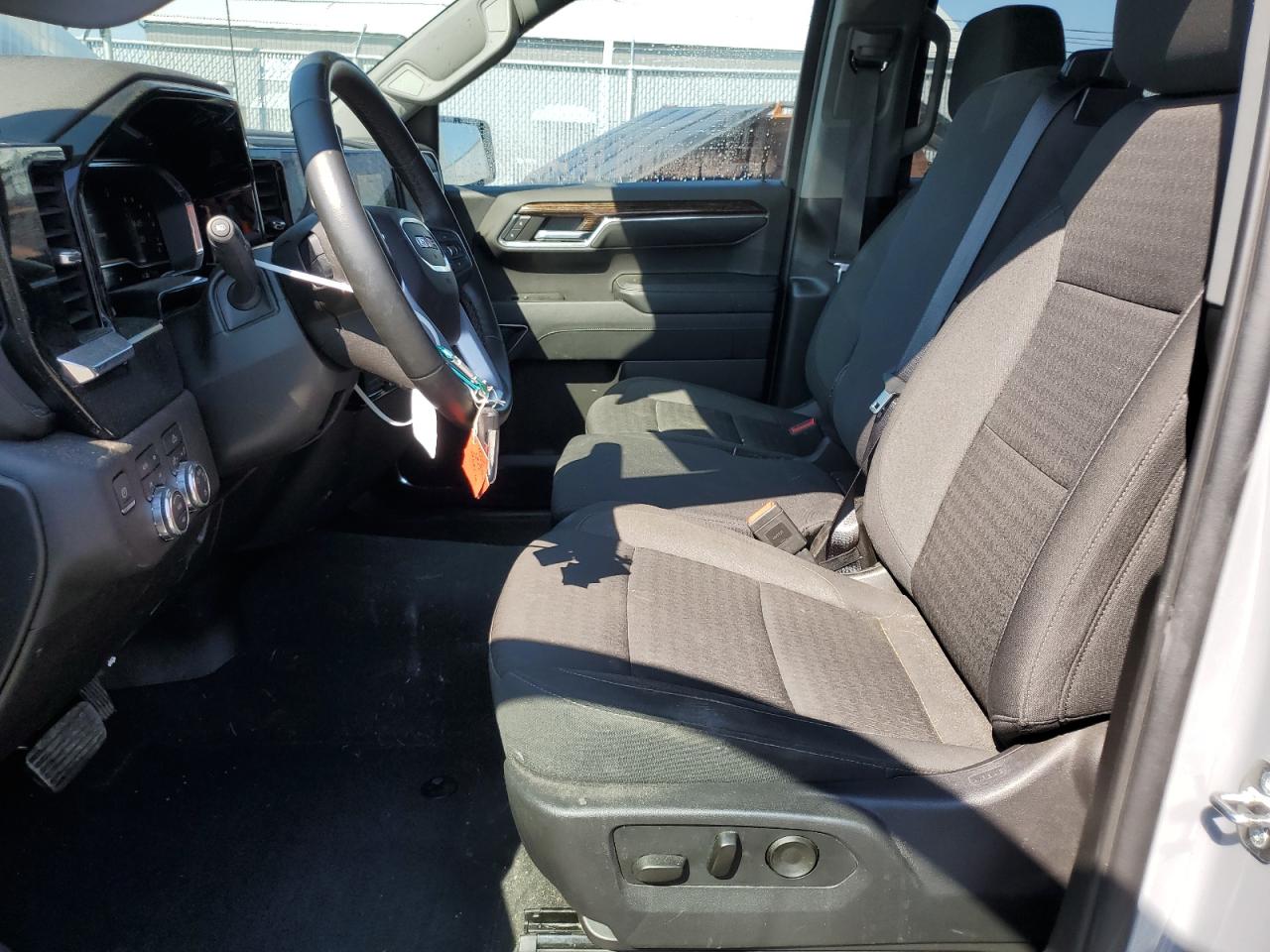 2024 GMC SIERRA K1500 SLE VIN:1GTUUBE82RZ199366
