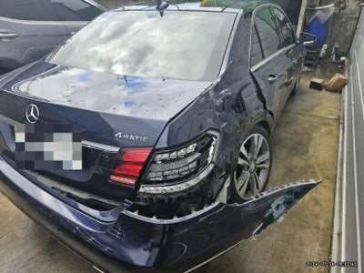 2015 Mercedes-Benz E 300 VIN: