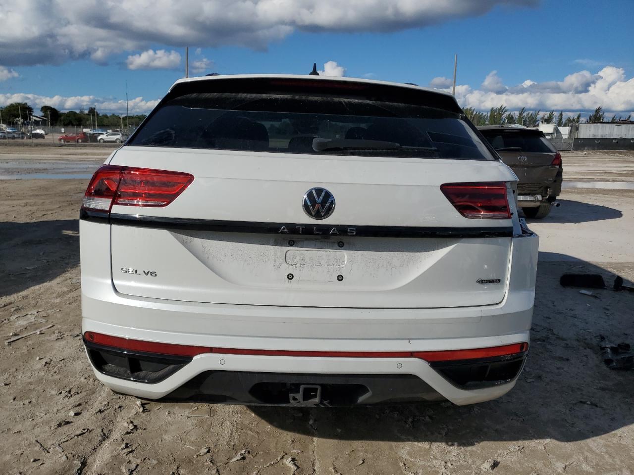 2023 VOLKSWAGEN ATLAS CROSS SPORT SEL R-LINE VIN:1V2SE2CA4PC210229