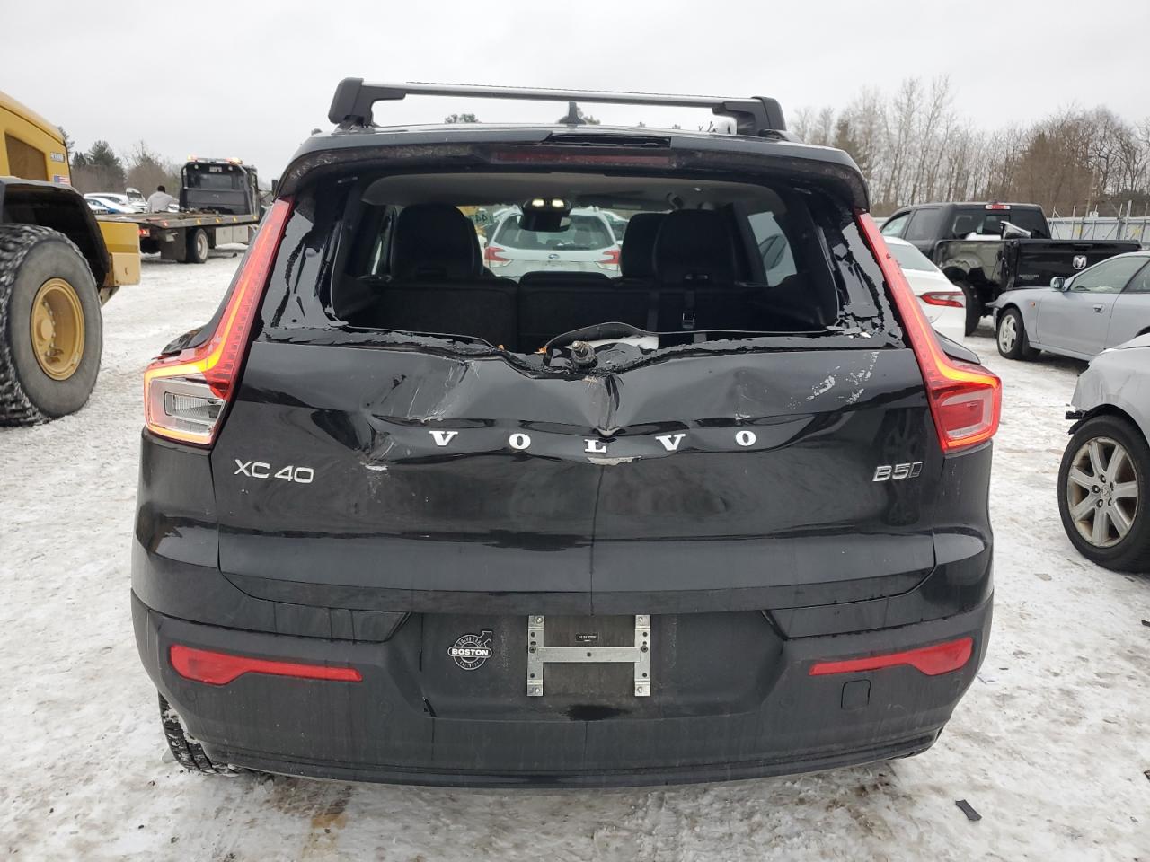 2024 VOLVO XC40 PLUS VIN:YV4L12UL1R2209143