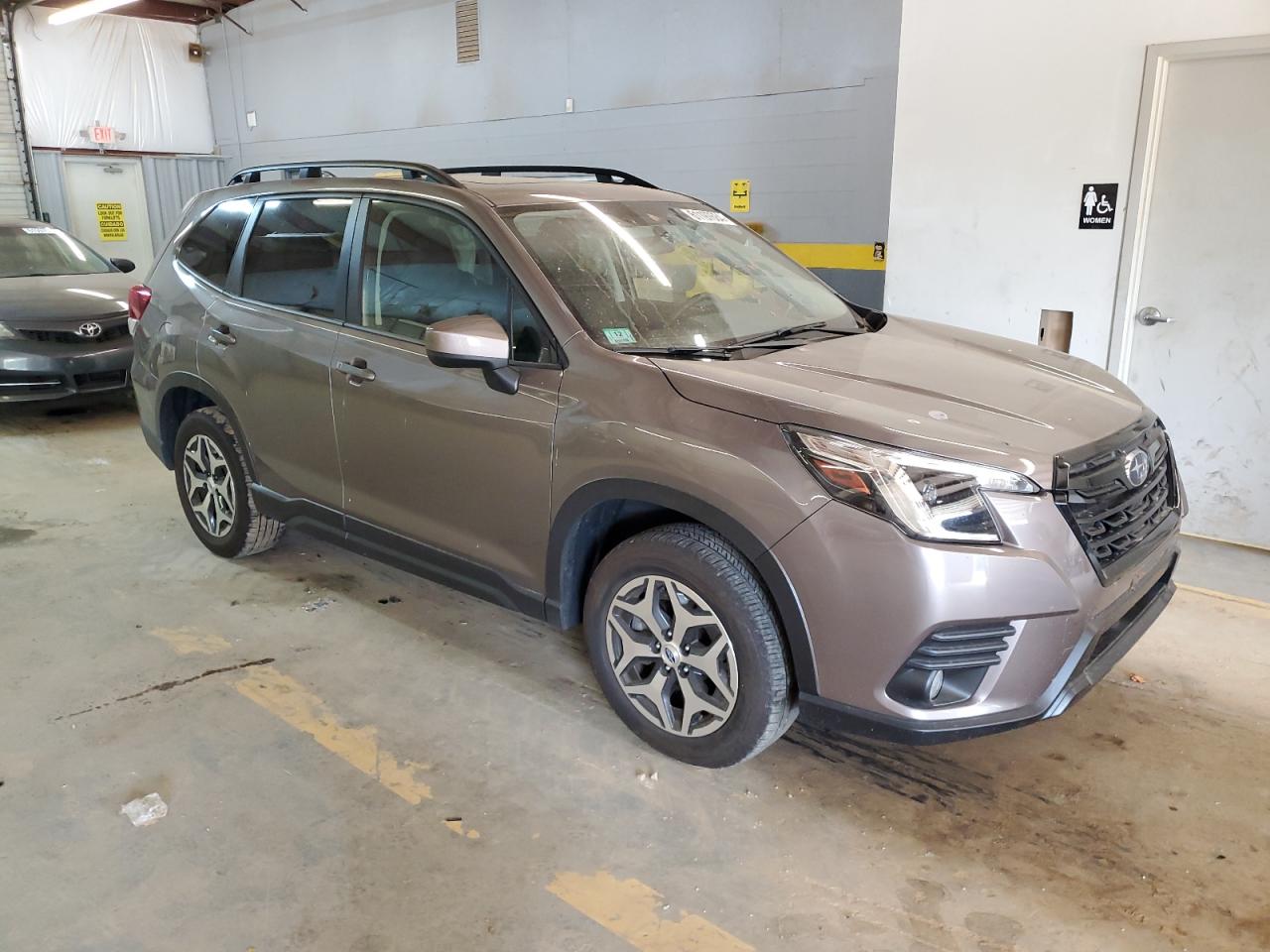 2023 SUBARU FORESTER PREMIUM VIN:JF2SKAEC0PH409110