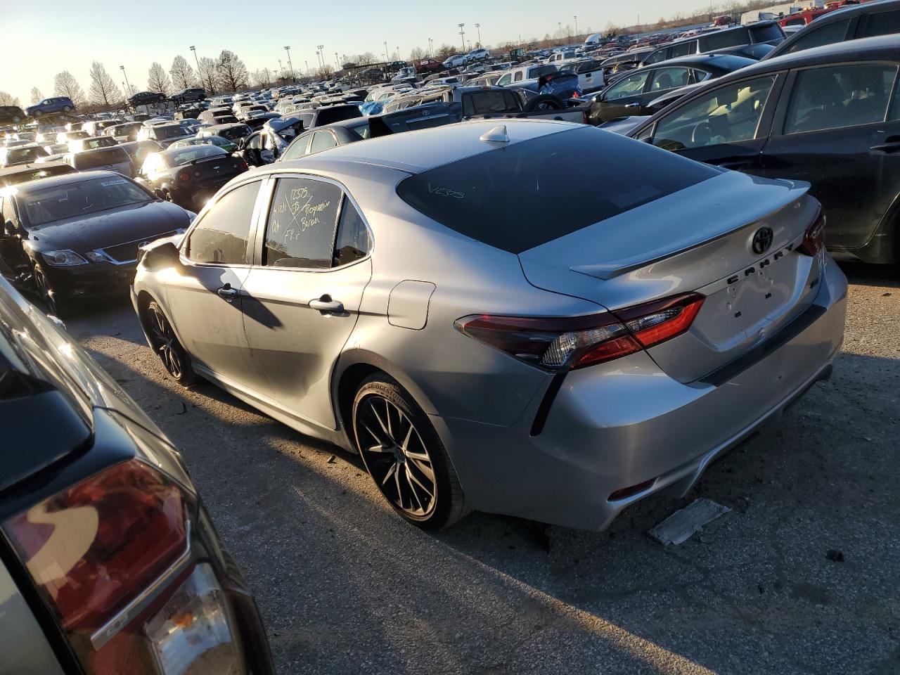 2022 TOYOTA CAMRY SE VIN:4T1T11AK2NU707998