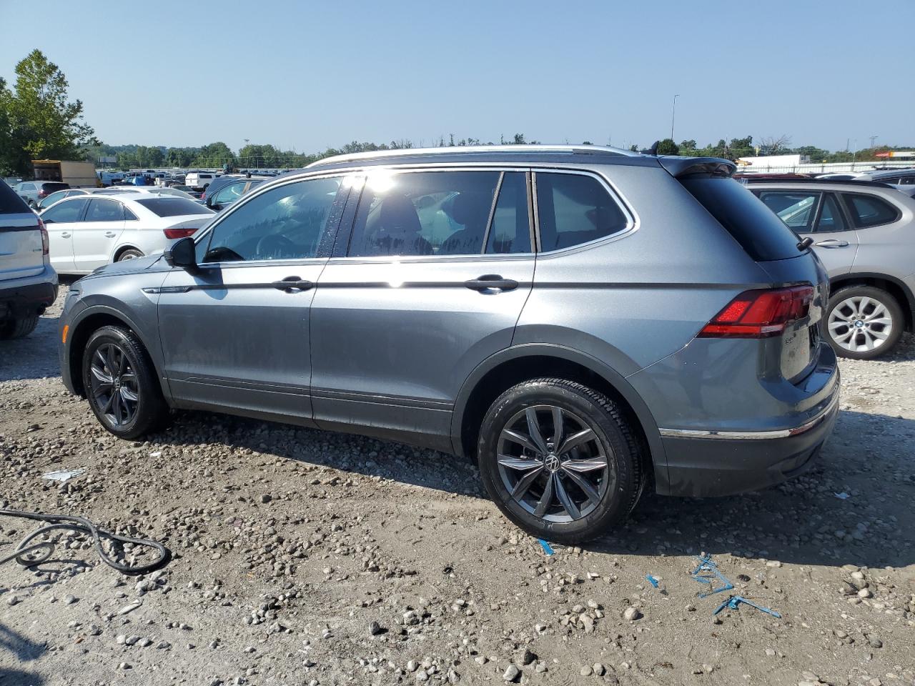 2023 VOLKSWAGEN TIGUAN SE VIN:3VV3B7AX1PM003977