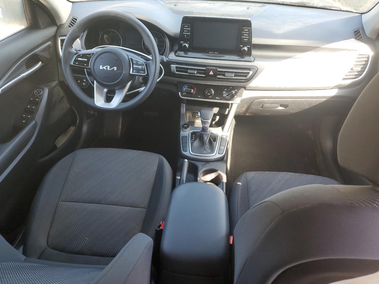 2023 KIA SELTOS LX VIN:KNDEPCAA3P7370564