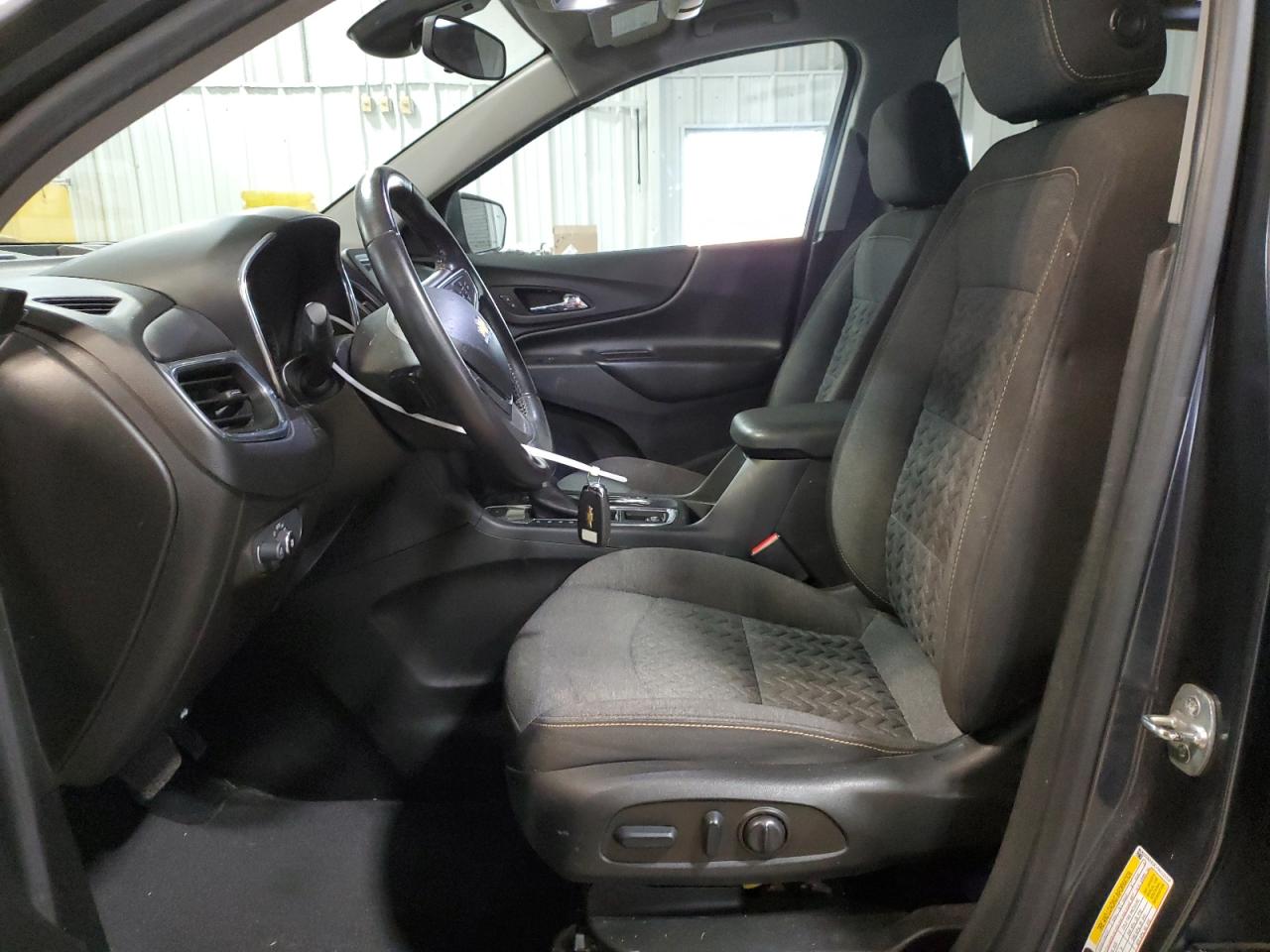 2022 CHEVROLET EQUINOX LT VIN:2GNAXUEV5N6121530