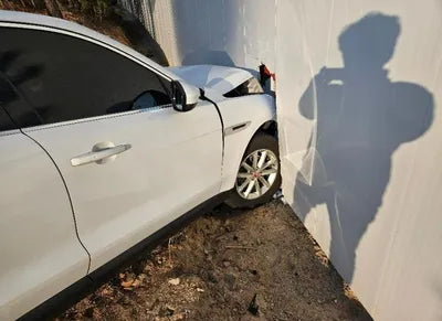 2017 Jaguar F-Pace VIN: