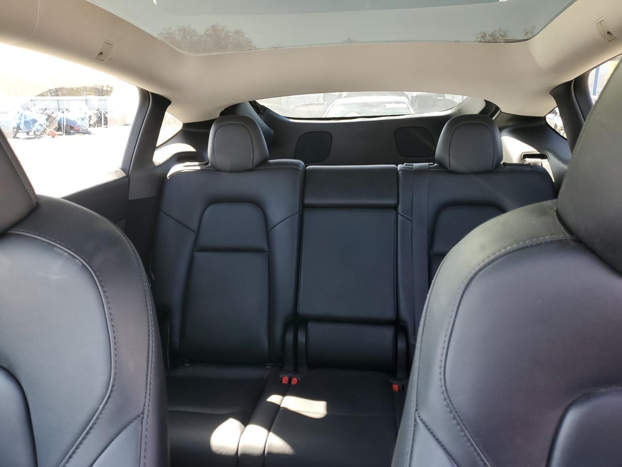 2023 TESLA MODEL Y  VIN:7SAYGDEF7PF924355