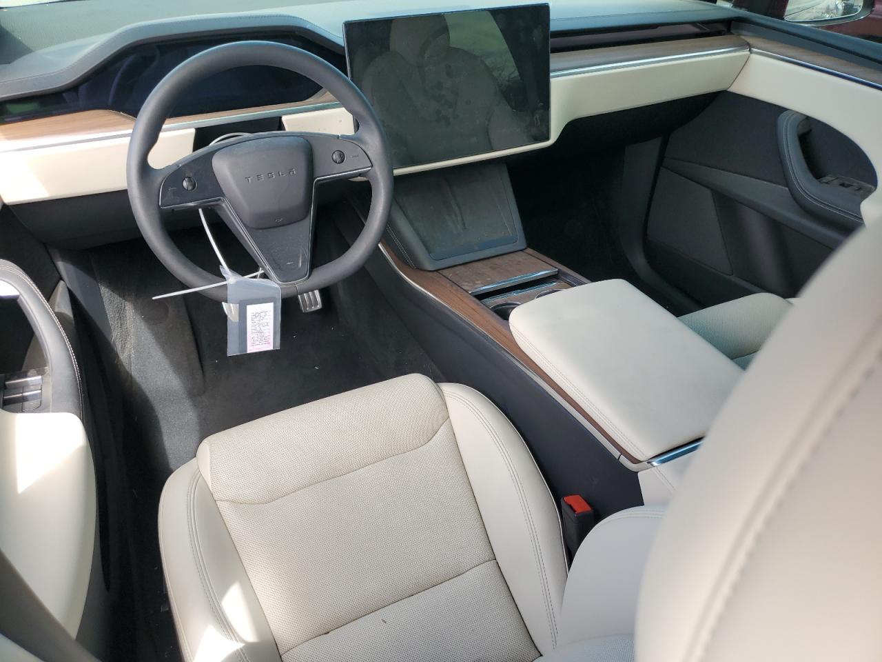 2024 TESLA MODEL X  VIN:7SAXCAE5XRF447002