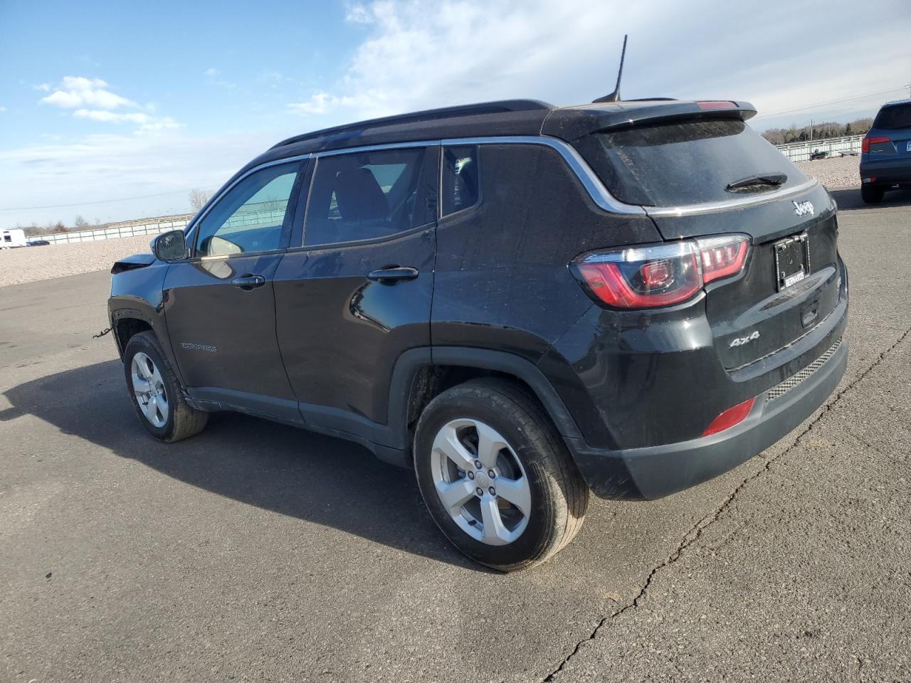 2022 JEEP COMPASS LATITUDE VIN:3C4NJDBB8NT113195