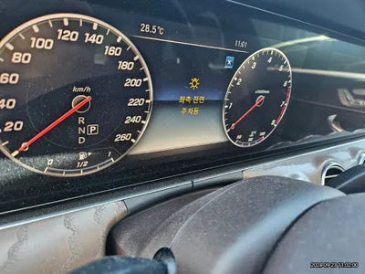 2017 Mercedes-Benz E 300 VIN: