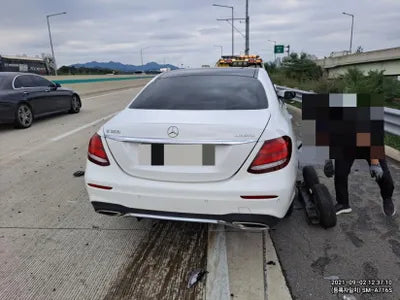 2017 Mercedes-Benz E 300 WDDZF4KB2HA275991 VIN:WDDZF4KB2HA275991