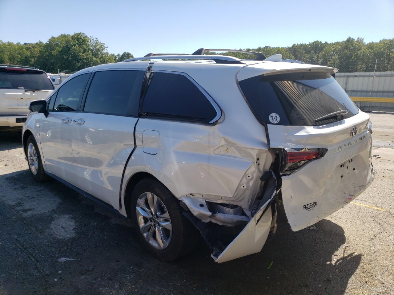 2022 TOYOTA SIENNA LIMITED VIN:5TDZRKEC6NS088665