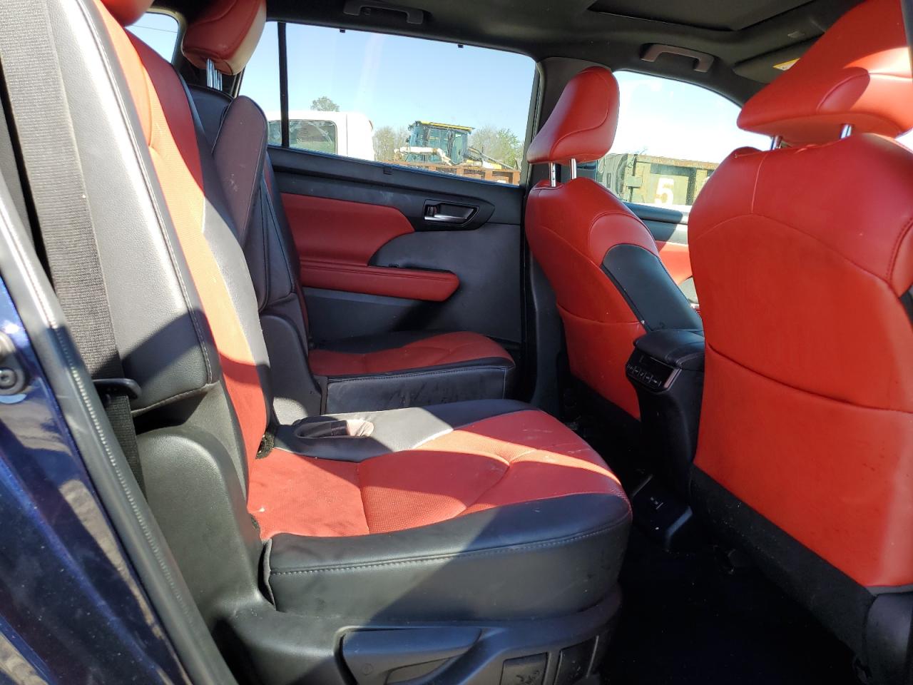 2022 TOYOTA HIGHLANDER XSE VIN:5TDJZRBH8NS174842