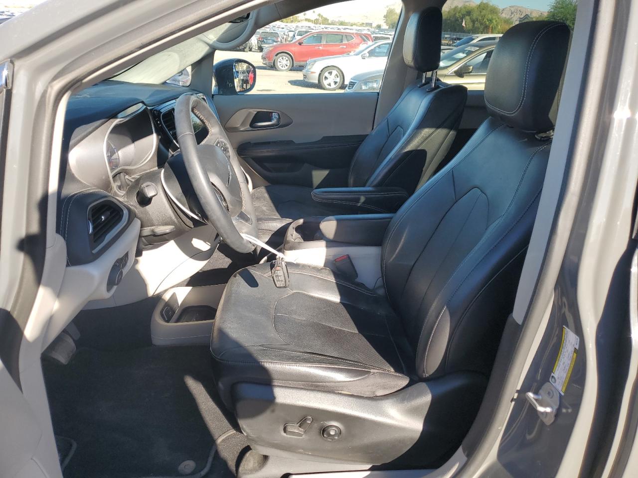 2022 CHRYSLER PACIFICA HYBRID TOURING L VIN:2C4RC1L71NR124188