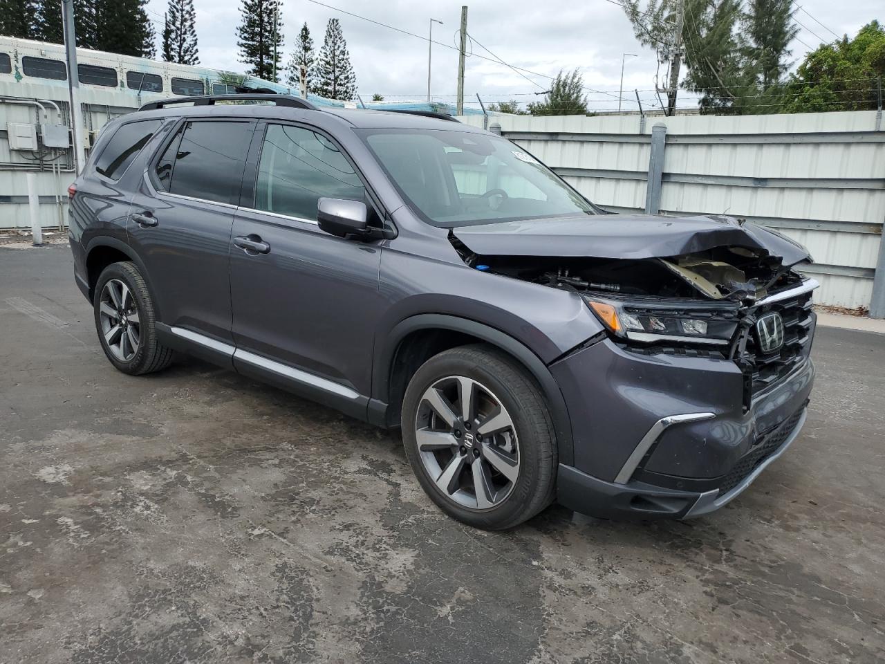 2024 HONDA PILOT ELITE VIN:5FNYG1H87RB005922