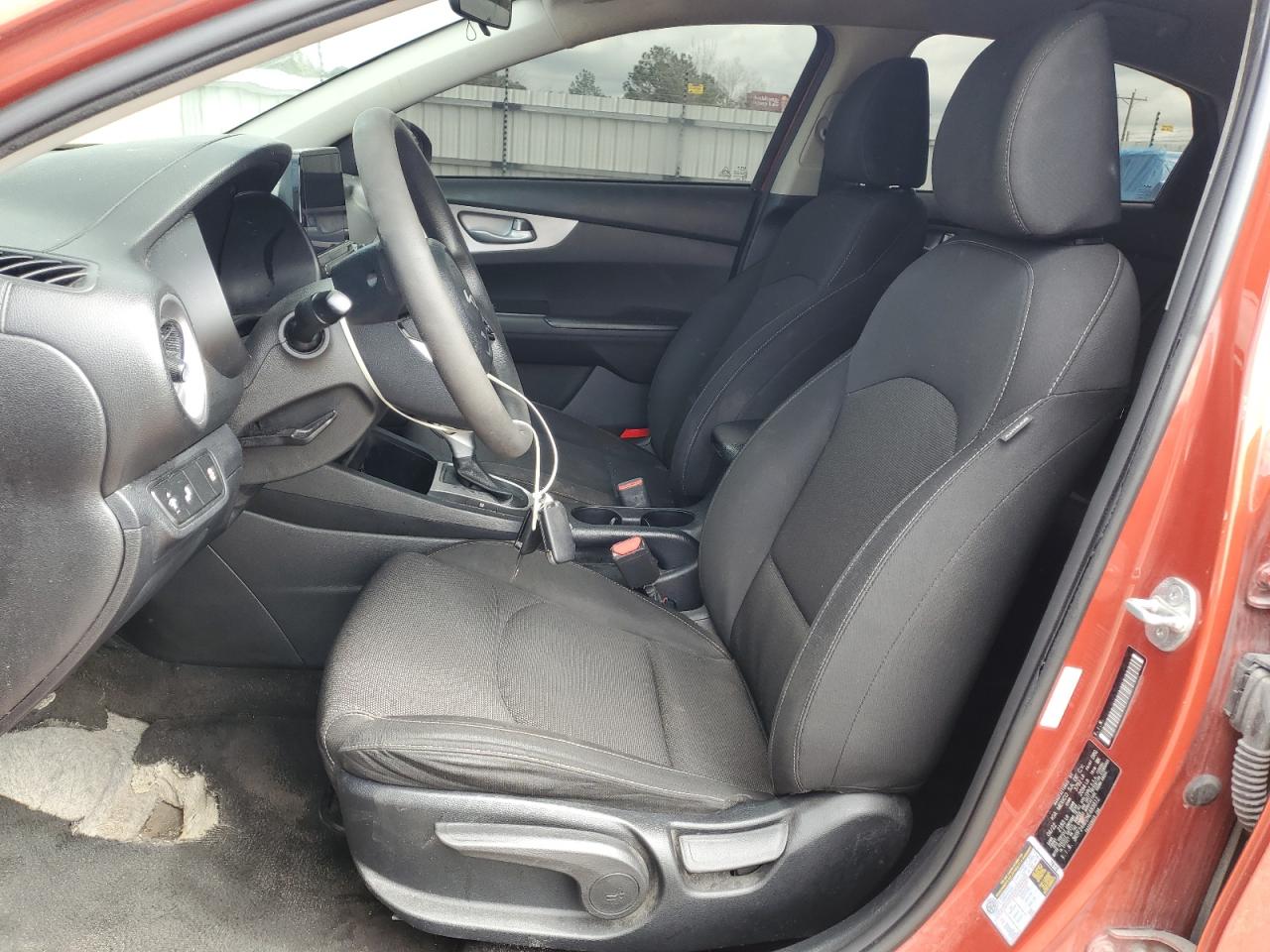 2022 KIA FORTE FE VIN:3KPF24AD2NE483812