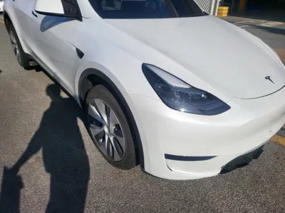 2023 Tesla Model Y VIN: