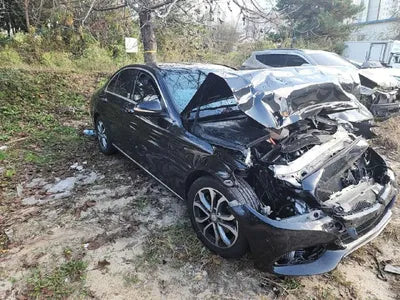 2016 Mercedes-Benz C 200 VIN: