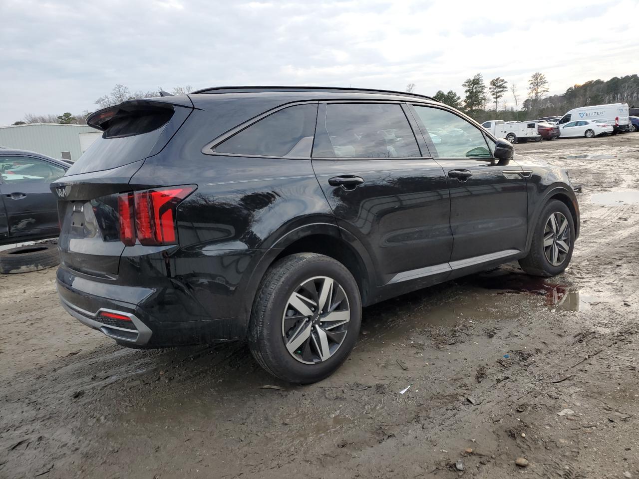 2023 KIA SORENTO S VIN:5XYRL4LC6PG232845
