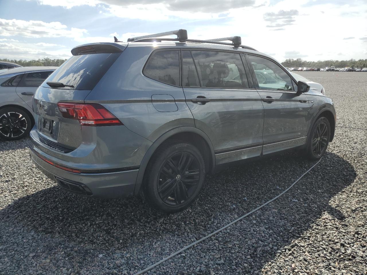 2022 VOLKSWAGEN TIGUAN SE R-LINE BLACK VIN:3VVCB7AXXNM046596