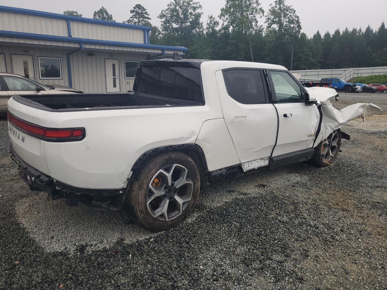 2022 RIVIAN R1T ADVENTURE VIN:7FCTGAAA8NN016263