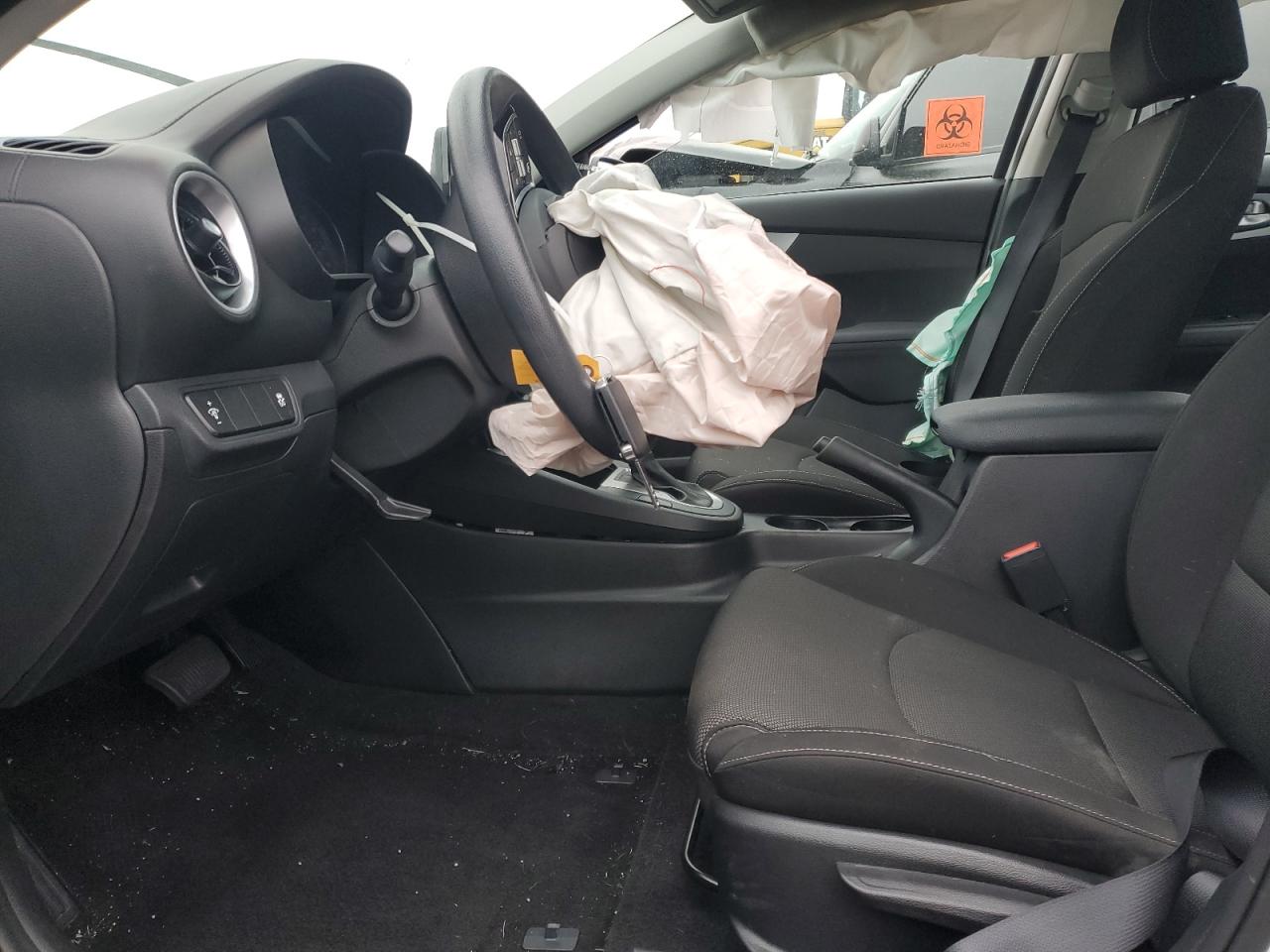 2023 KIA FORTE LX VIN:3KPF24AD5PE623449