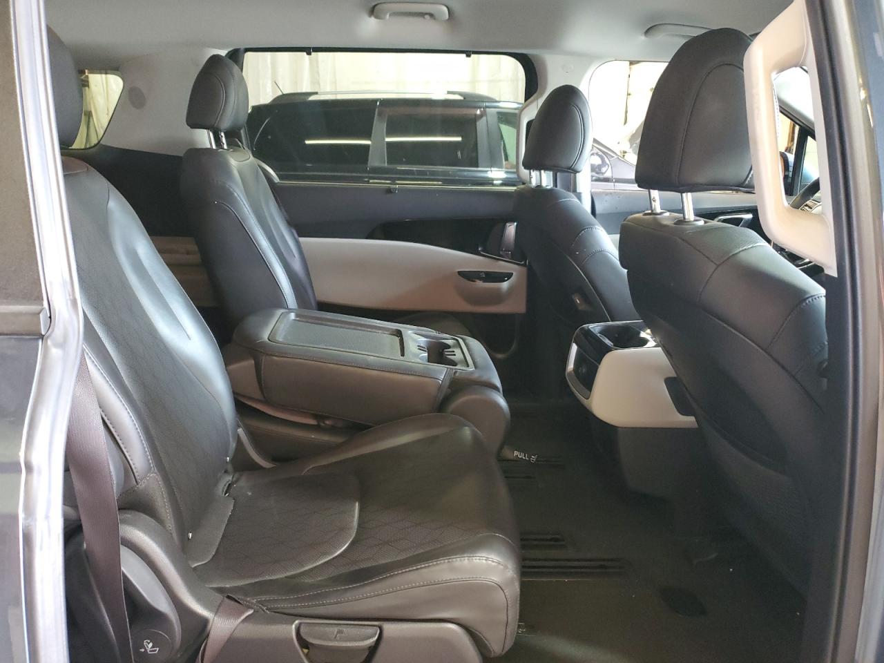 2022 KIA CARNIVAL EX VIN:KNDNC5H37N6126238