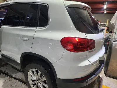 2015 Volkswagen Tiguan WVGZZZ5NZFW557984 VIN:WVGZZZ5NZFW557984