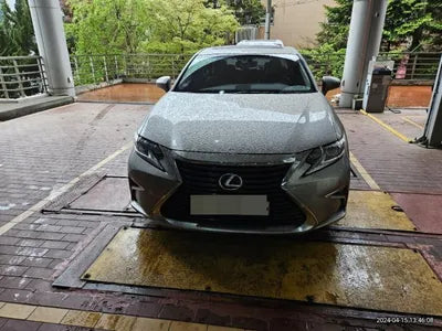 2017 Lexus ES 300 VIN: