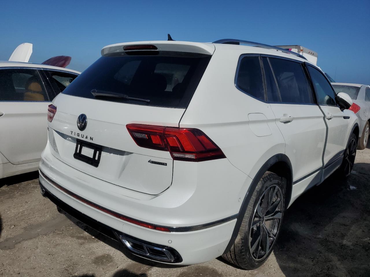 2023 VOLKSWAGEN TIGUAN SEL R-LINE BLACK VIN:3VV4B7AX2PM016175