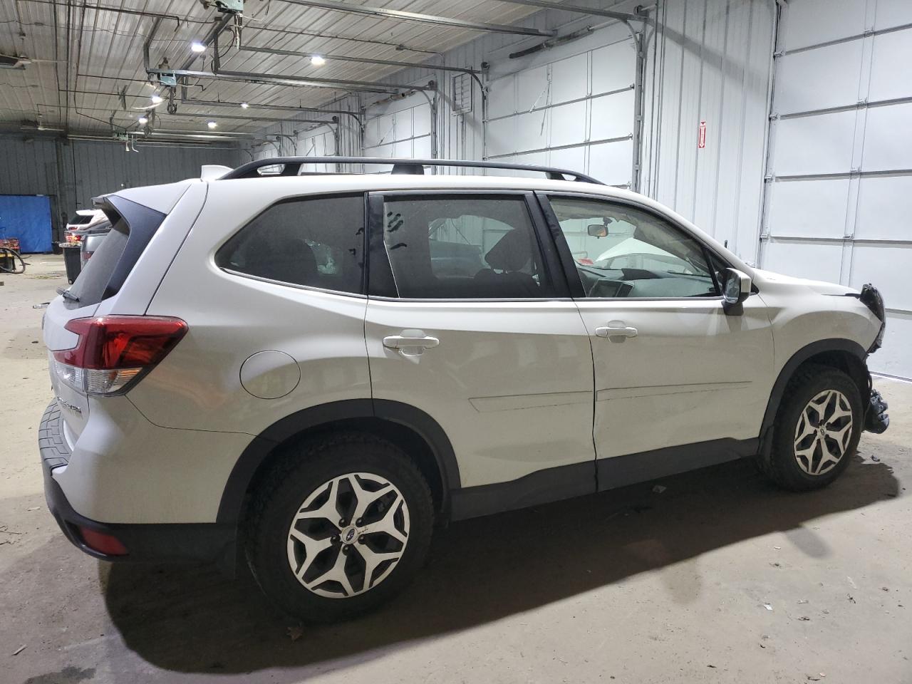 2023 SUBARU FORESTER PREMIUM VIN:JF2SKADC0PH541799