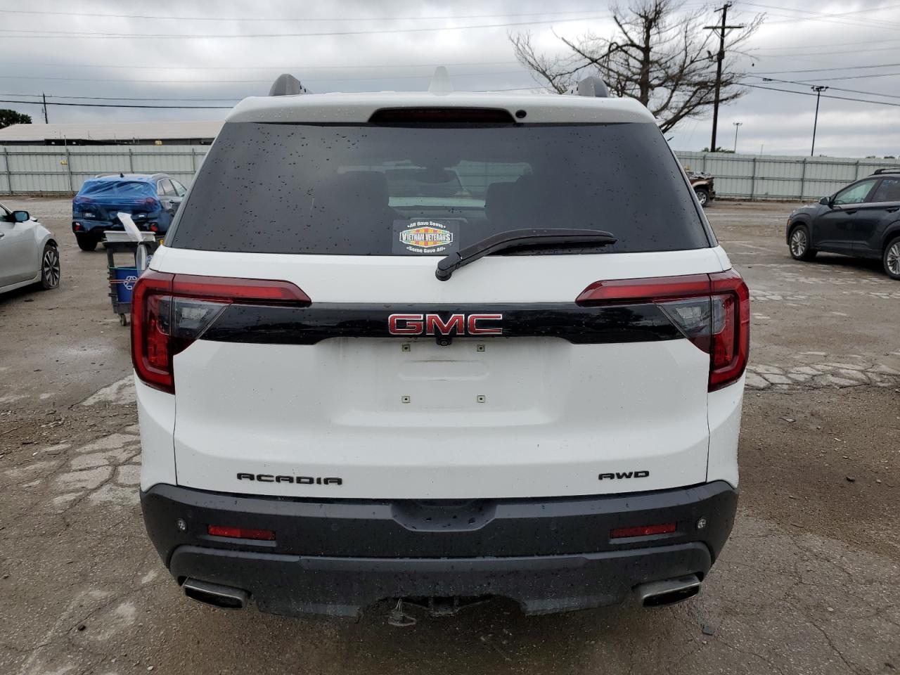2022 GMC ACADIA SLT VIN:1GKKNULS2NZ171211