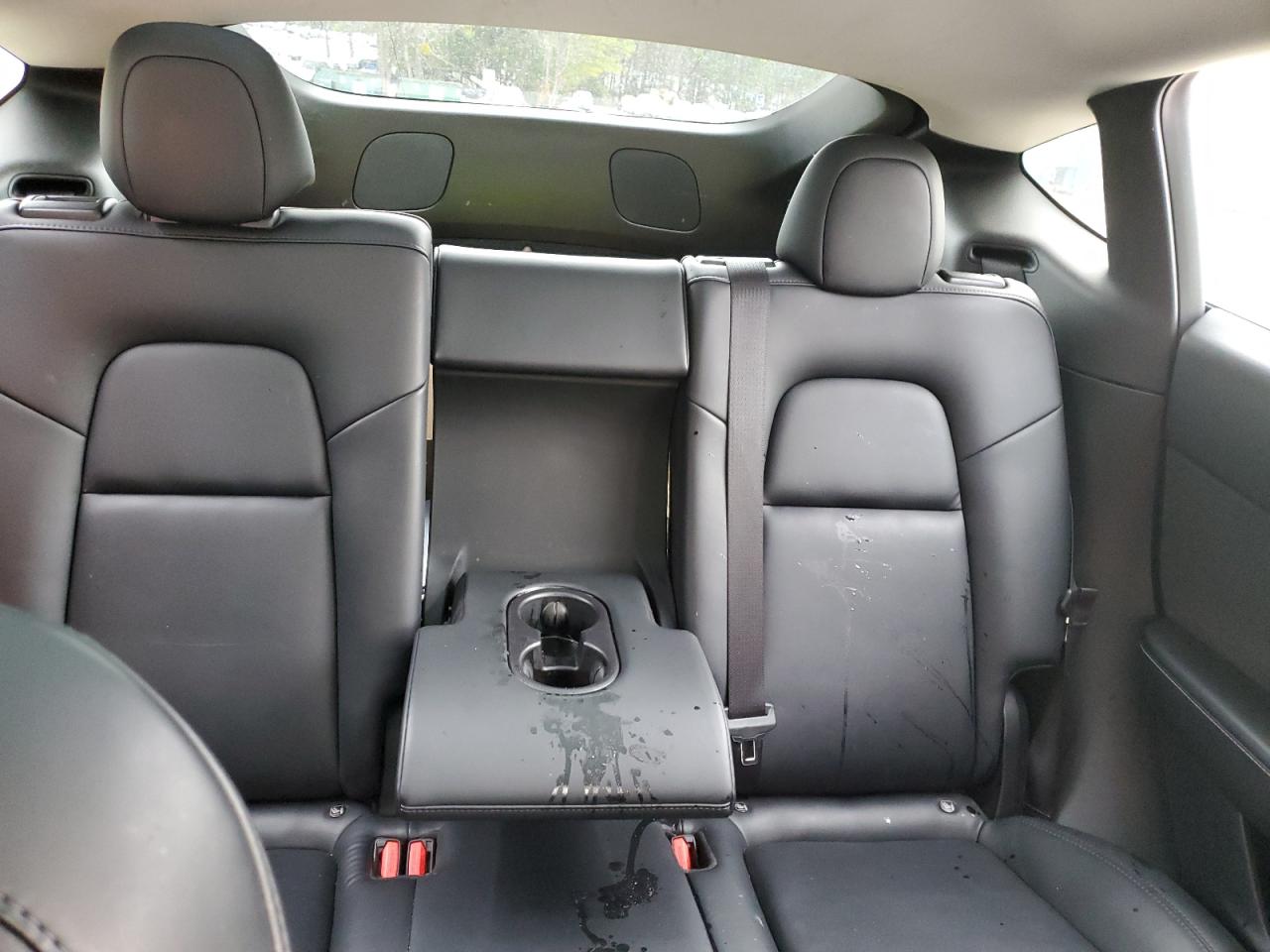 2022 TESLA MODEL Y  VIN:7SAYGDEE6NF481328