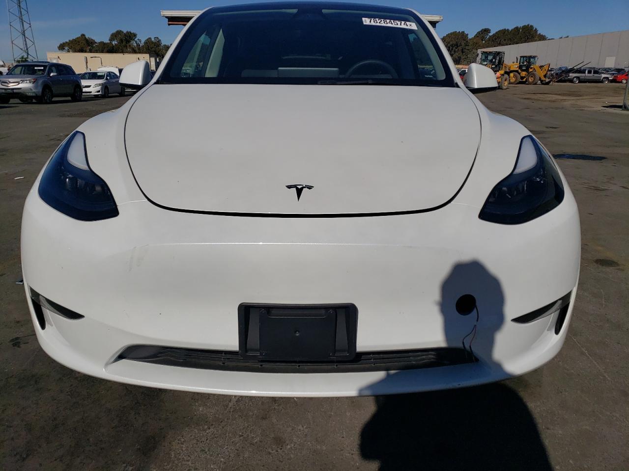 2024 TESLA MODEL Y  VIN:7SAYGDEE2RF004899