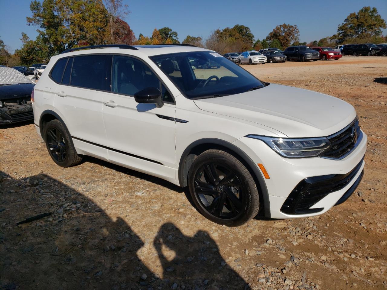 2023 VOLKSWAGEN TIGUAN SE R-LINE BLACK VIN:3VV8B7AX7PM018151