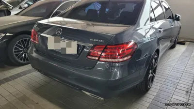 2015 Mercedes-Benz E 220 VIN: