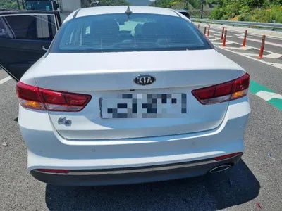2017 Kia K5 VIN: