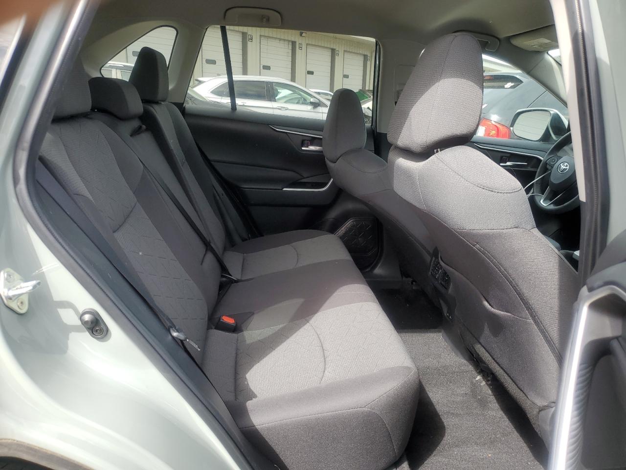 2022 TOYOTA RAV4 XLE VIN:2T3P1RFV1NW270005