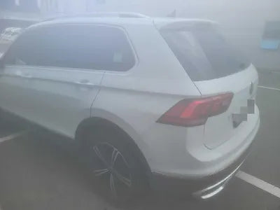 2021 Volkswagen Tiguan VIN: