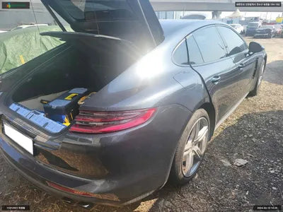 2017 Porsche Panamera WP0AA2A7XHL100772 VIN:WP0AA2A7XHL100772