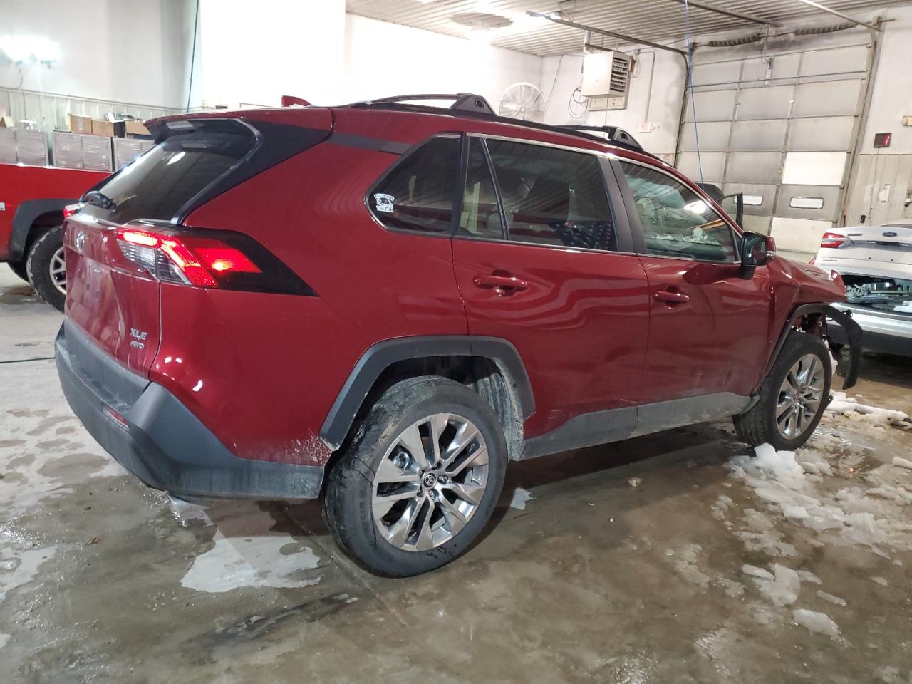 2024 TOYOTA RAV4 XLE PREMIUM VIN:2T3A1RFV4RW482151