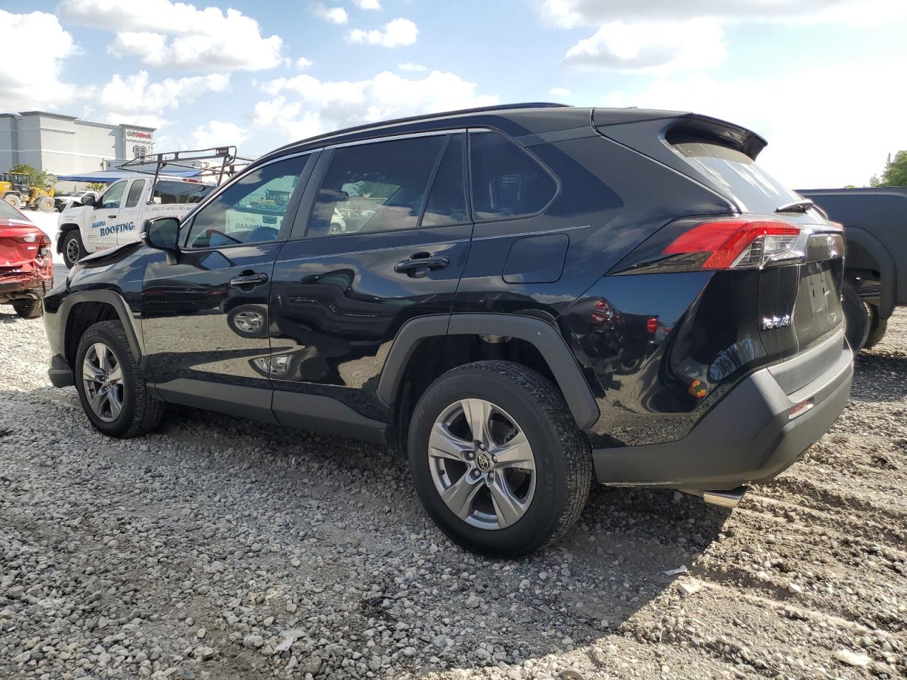 2022 TOYOTA RAV4 XLE VIN:2T3W1RFV9NC180338