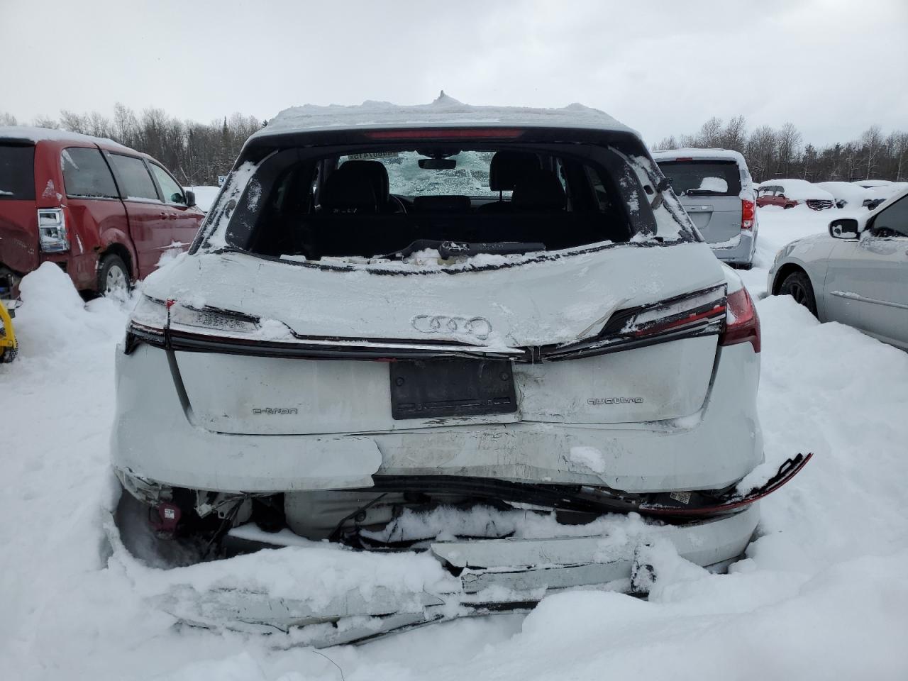 2022 AUDI E-TRON PREMIUM VIN:WA1AAAGE6NB042543