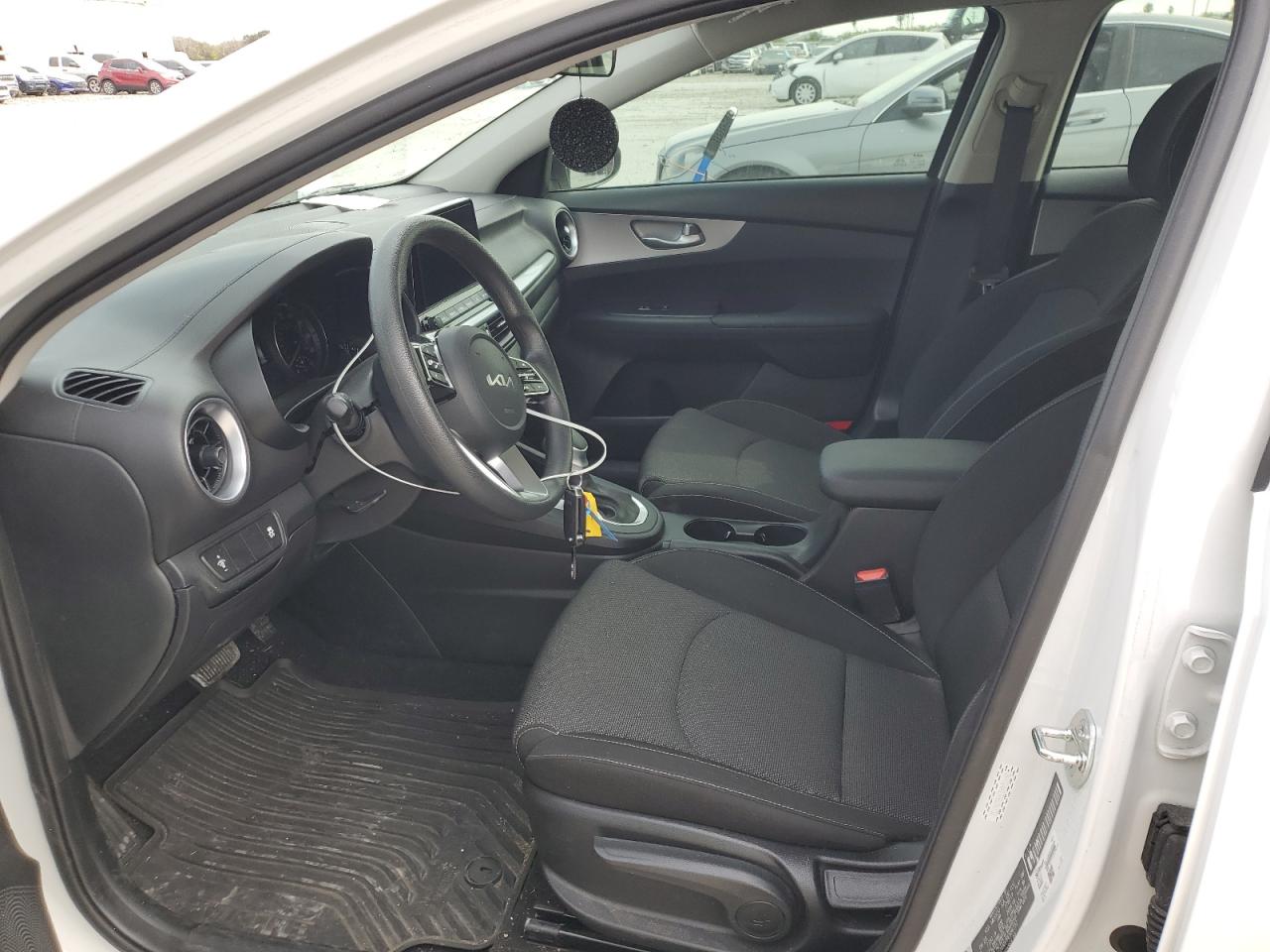2023 KIA FORTE LX VIN:3KPF24AD7PE686732