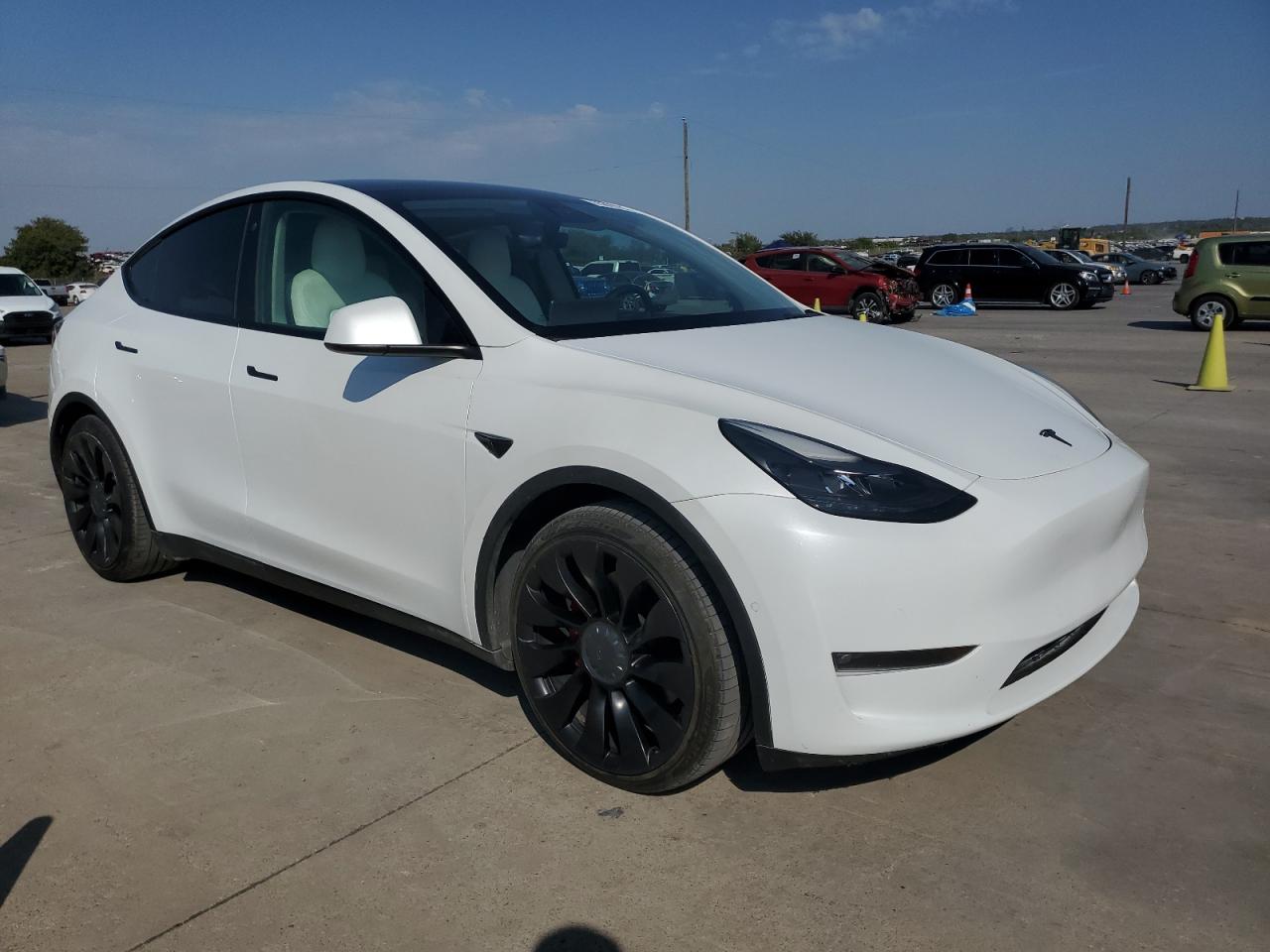 2022 TESLA MODEL Y  VIN:7SAYGDEF4NF468604