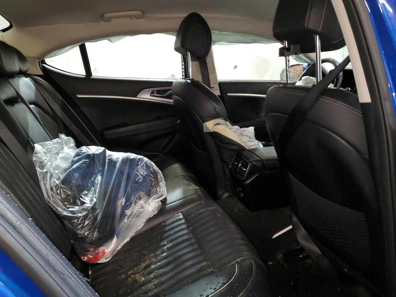 2022 GENESIS G70 BASE VIN:KMTG54TE8NU092068