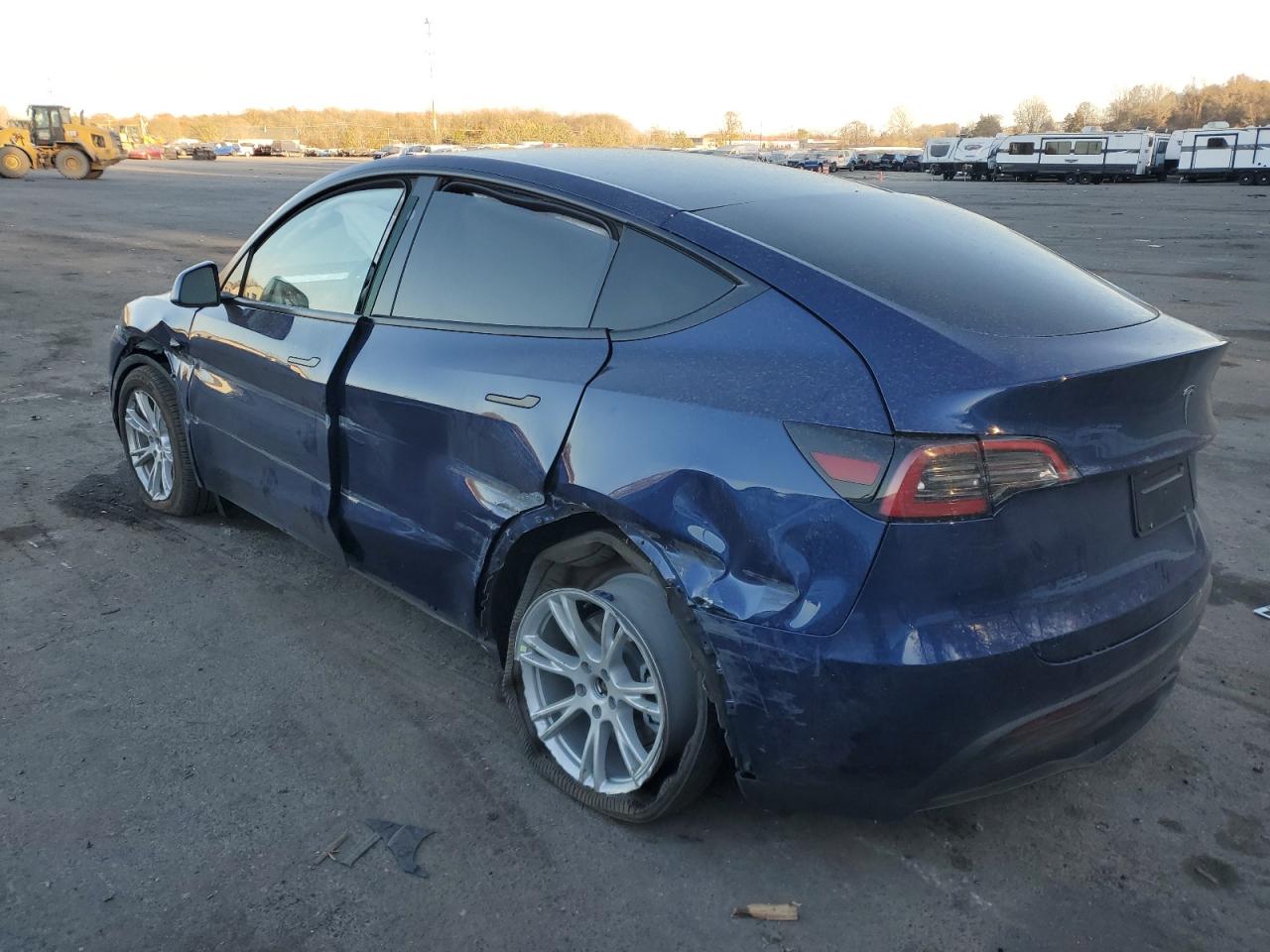 2023 TESLA MODEL Y  VIN:7SAYGDEE2PA193399