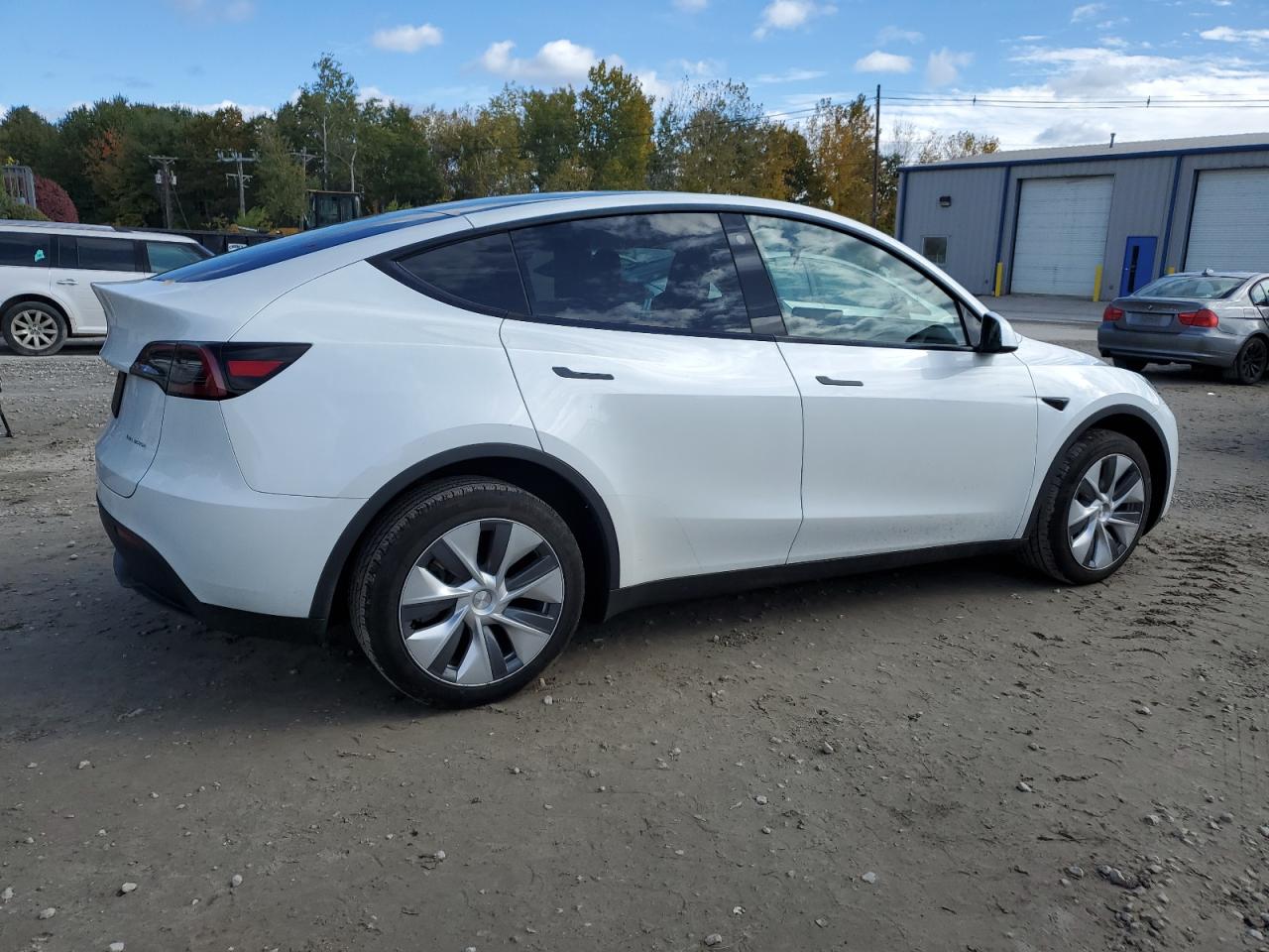 2023 TESLA MODEL Y  VIN:7SAYGDEE6PA077249