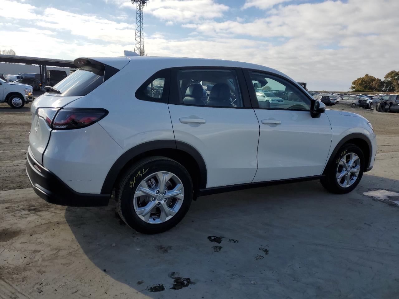 2024 HONDA HR-V LX VIN:3CZRZ1H37RM717226